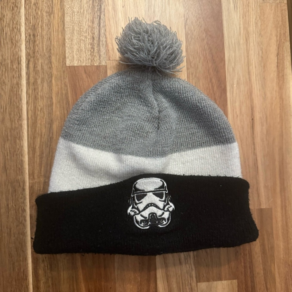 Star Wars Stormtrooper Kids Knit Beanie Pom‎ Pom Hat Grey White Black OSFM